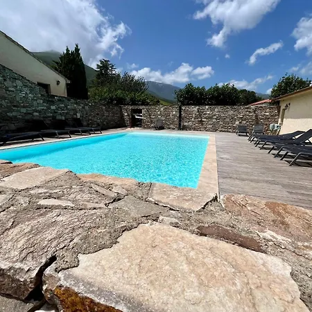 Διαμέρισμα Confortable Avec Piscine